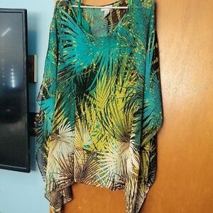 Vibrant Leaf Pattern Poncho Top